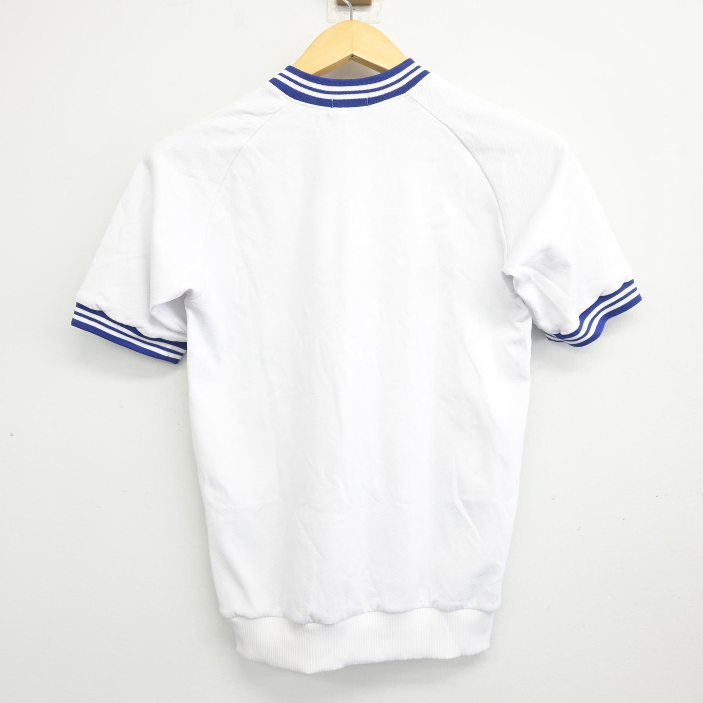 【中古】愛知県 尾西第三中学校 女子制服 2点 (体操服 上・体操服 下) sf101178