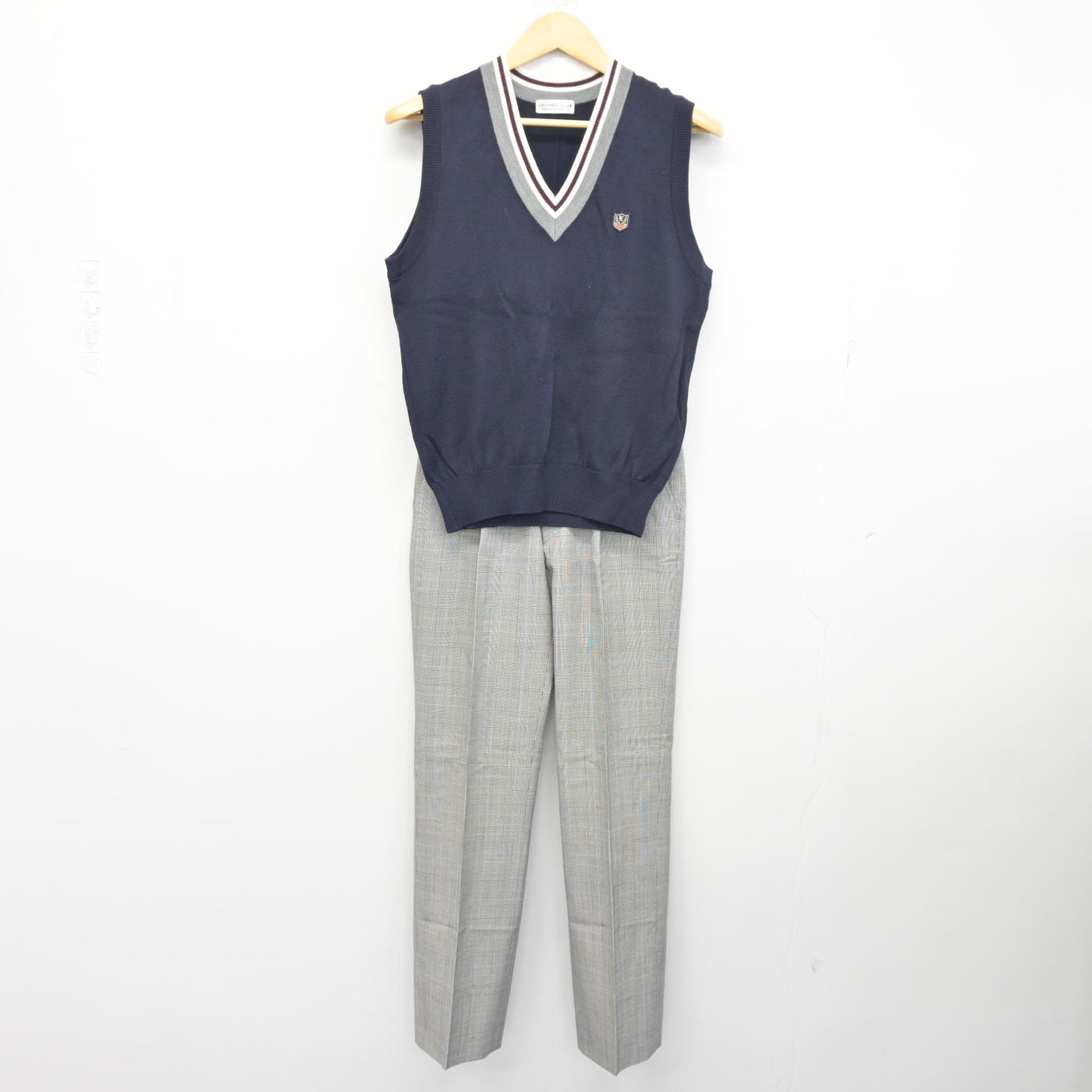 【中古】愛媛県 川之石高等学校 男子制服 2点 (ニットベスト・ズボン) sf101189