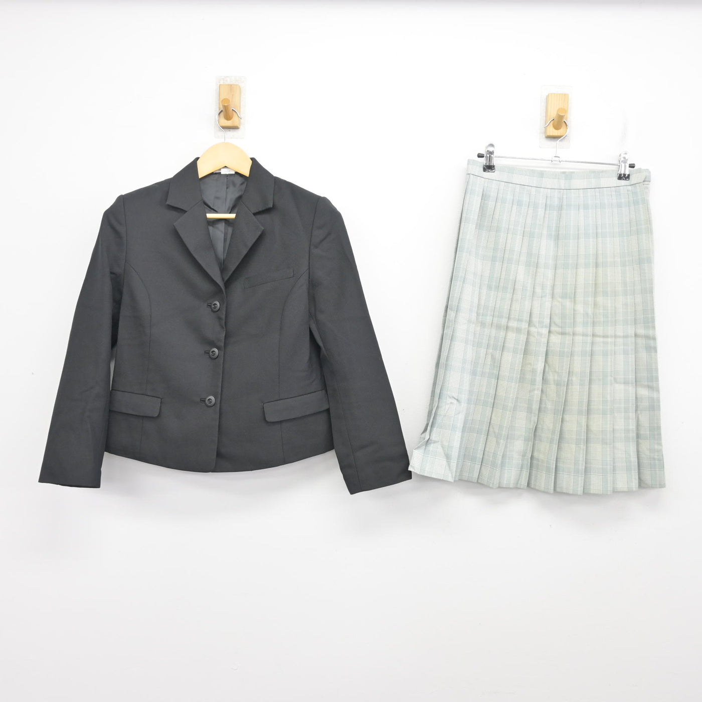【中古】愛媛県 八幡浜高等学校 女子制服 2点 (ブレザー・スカート) sf101196
