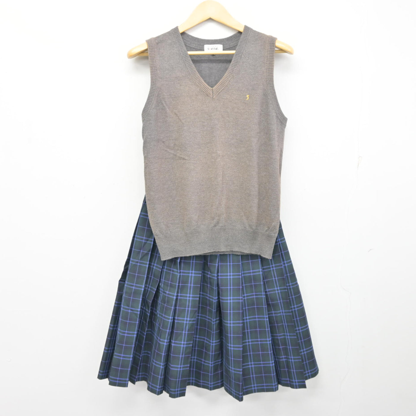 【中古】東京都 東村山第五中学校 女子制服 2点 (ニットベスト・スカート) sf101197