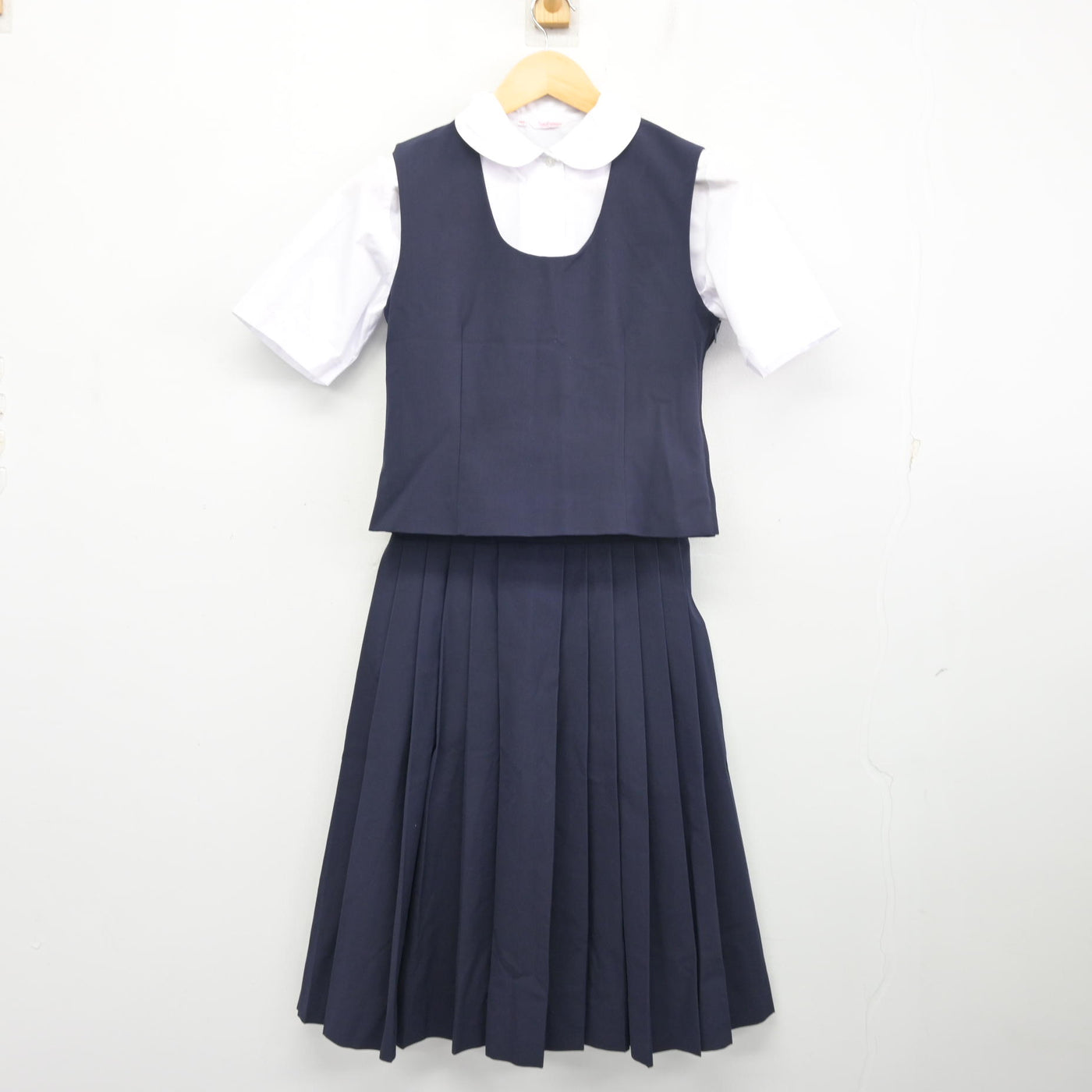 【中古】東京都 大泉学園中学校 女子制服 3点 (ベスト・シャツ・スカート) sf101200