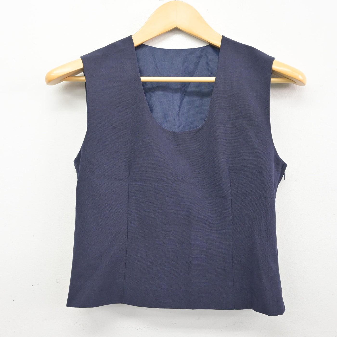【中古】東京都 大泉学園中学校 女子制服 3点 (ベスト・シャツ・スカート) sf101200