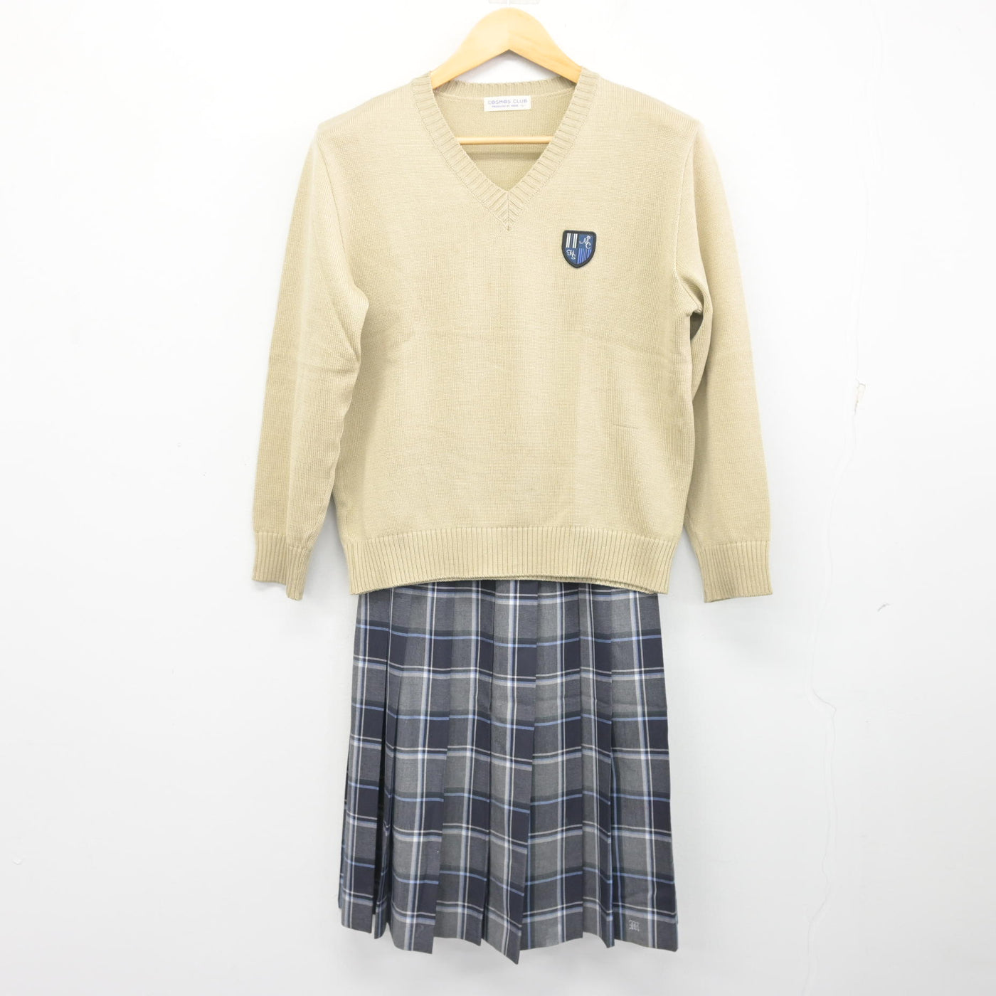 【中古】三重県 松阪商業高等学校 女子制服 2点 (ニット・スカート) sf101209