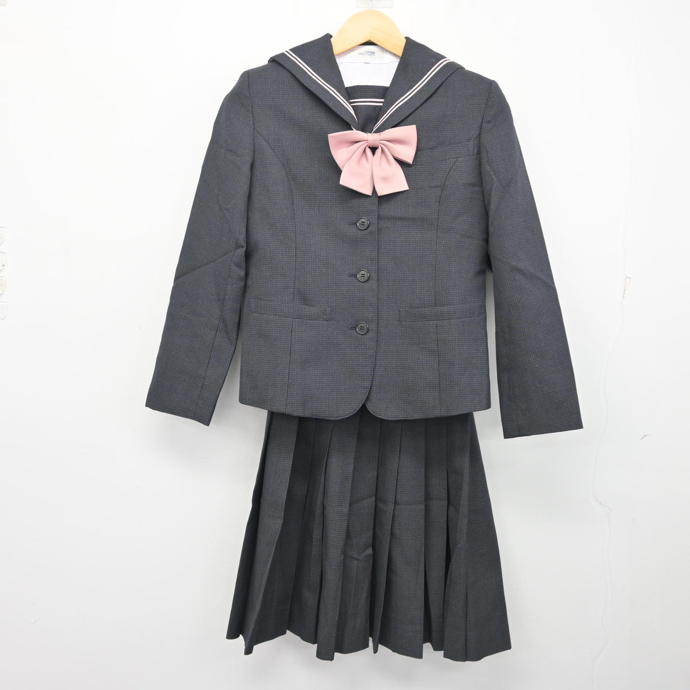 【中古】広島県 瀬戸内高等学校 女子制服 4点 (ブレザー・ブラウス・スカート) sf101216