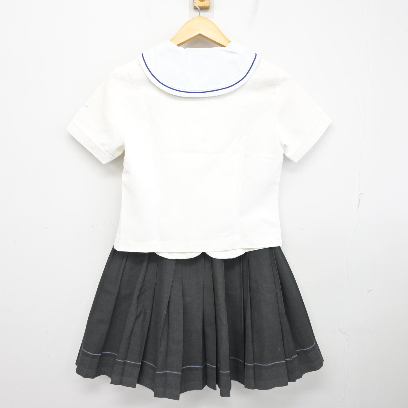 【中古】福岡県 光陵高等学校 女子制服 4点 (セーラー服・スカート) sf101233