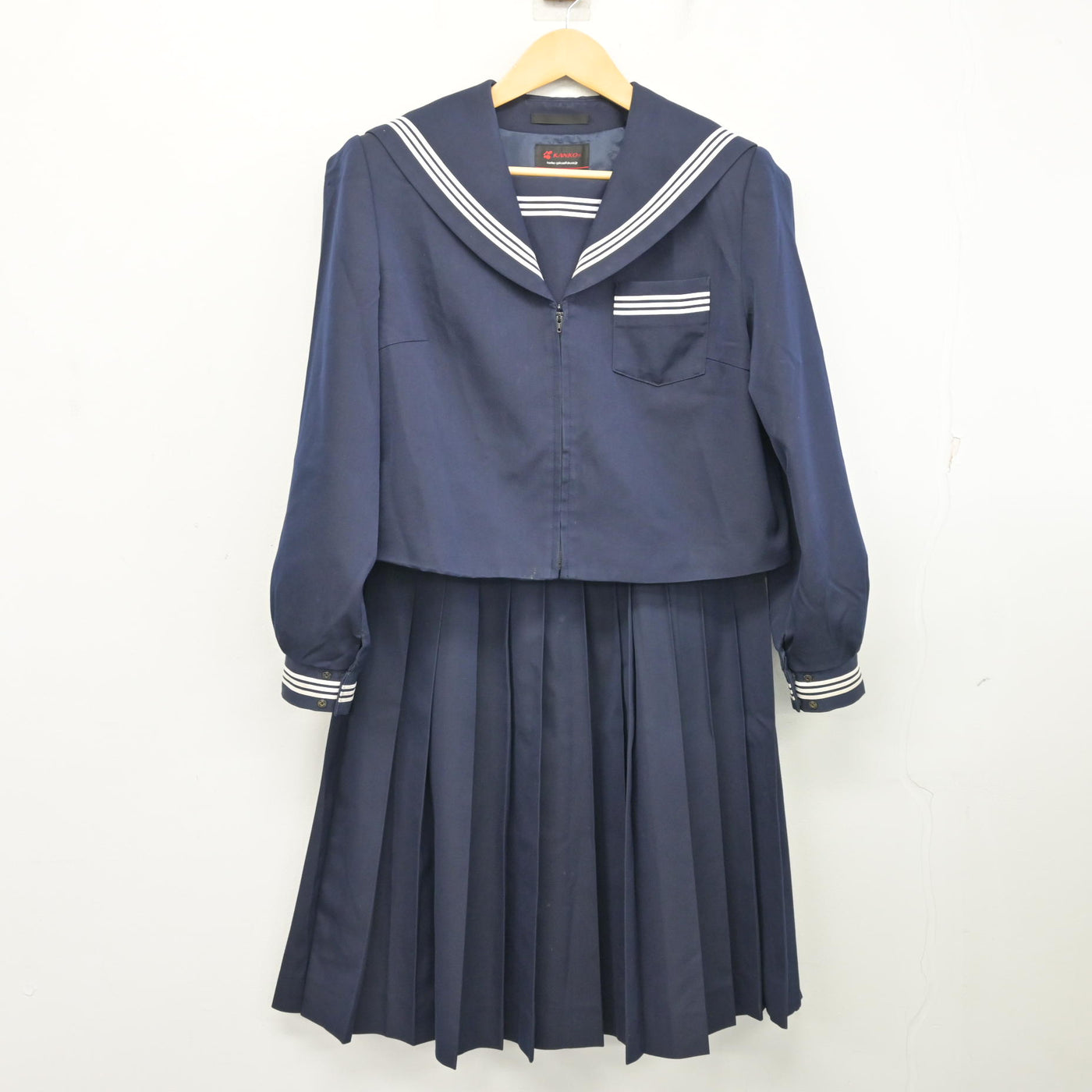 【中古】山口県 岩国中学校/旧制服 女子制服 2点 (セーラー服・スカート) sf101246
