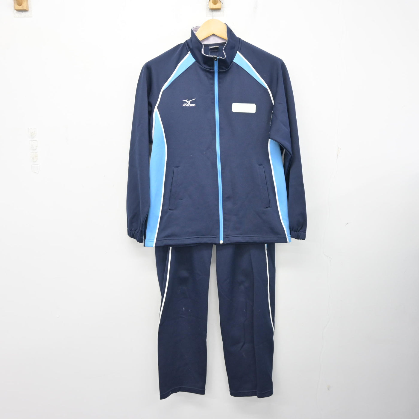 【中古】埼玉県 草加高等学校 女子制服 2点 (ジャージ 上・ジャージ 下) sf101301
