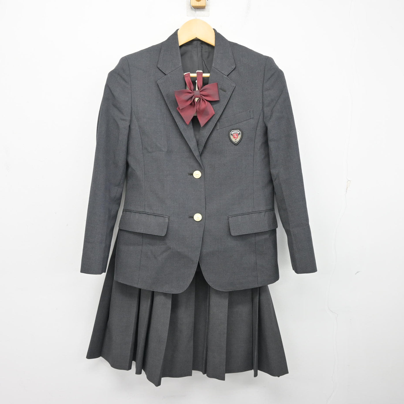 【中古】熊本県 慶誠高等学校 女子制服 4点 (ブレザー・ベスト・スカート) sf101312