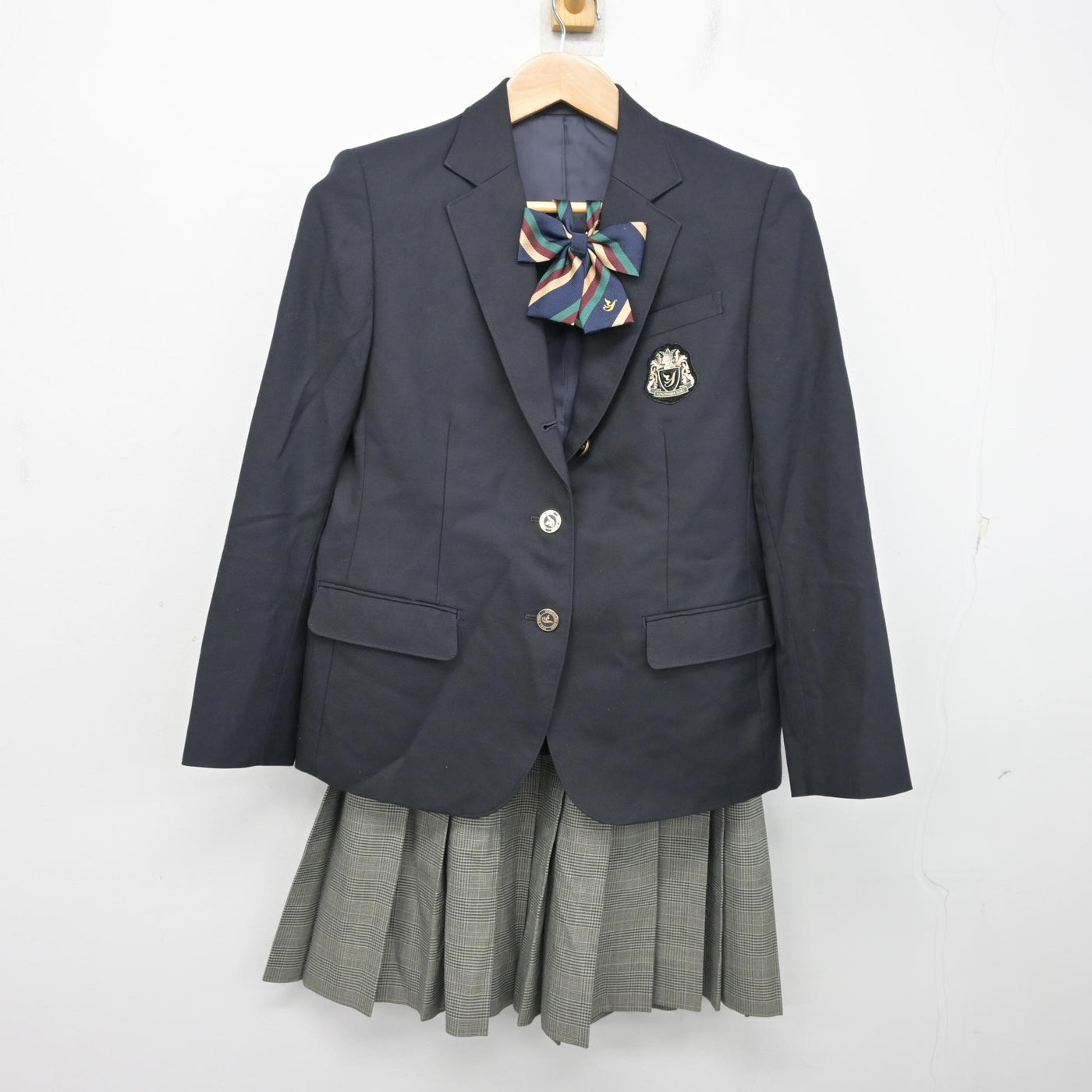 【中古】神奈川県 横浜創英高等学校 女子制服 3点 (ブレザー・スカート) sf101324