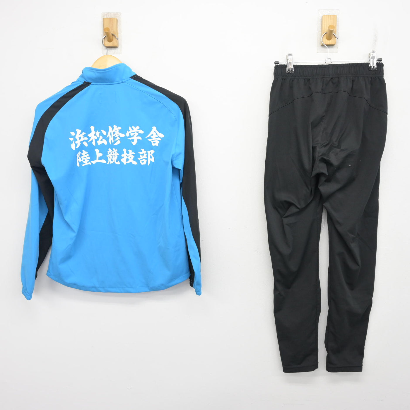 【中古】静岡県 浜松修学舎高等学校/陸上部 女子制服 2点 (ジャージ 上・ジャージ 下) sf101353