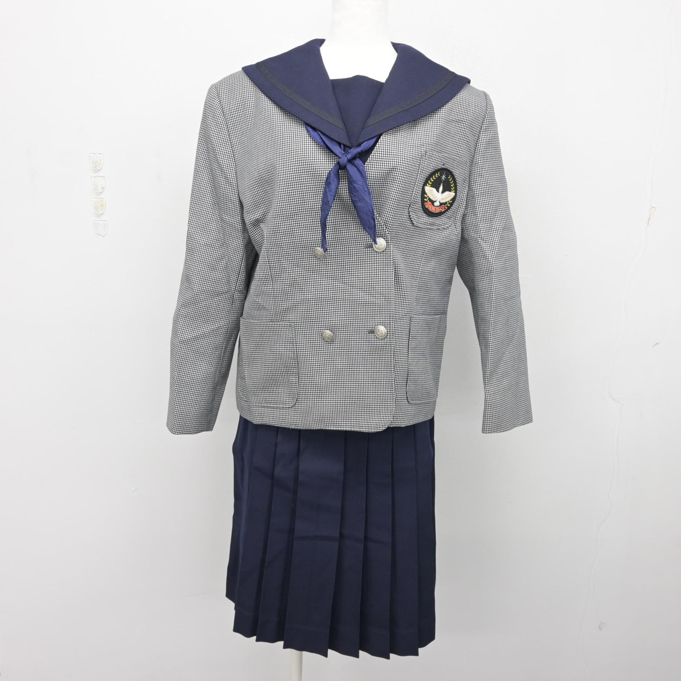 【中古】岩手県 盛岡商業高等学校 女子制服 4点 (ブレザー・セーラー服・スカート) sf101359