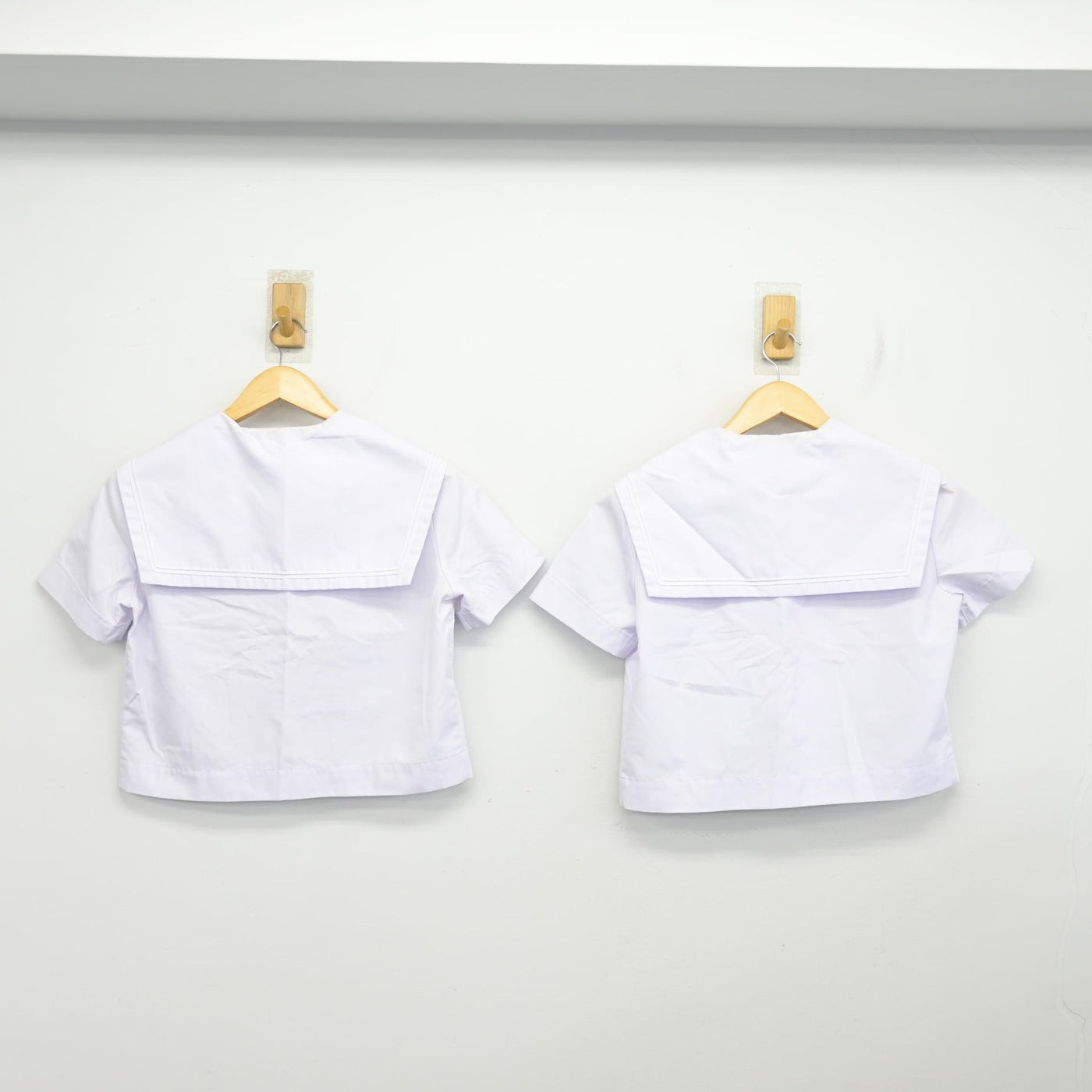 【中古】福岡県 直方第二中学校 女子制服 3点 (セーラー服・スカート) sf101406