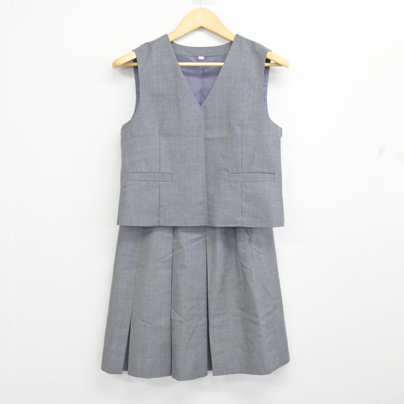【中古】埼玉県 加治中学校 女子制服 3点 (ブレザー・ベスト・スカート) sf101414