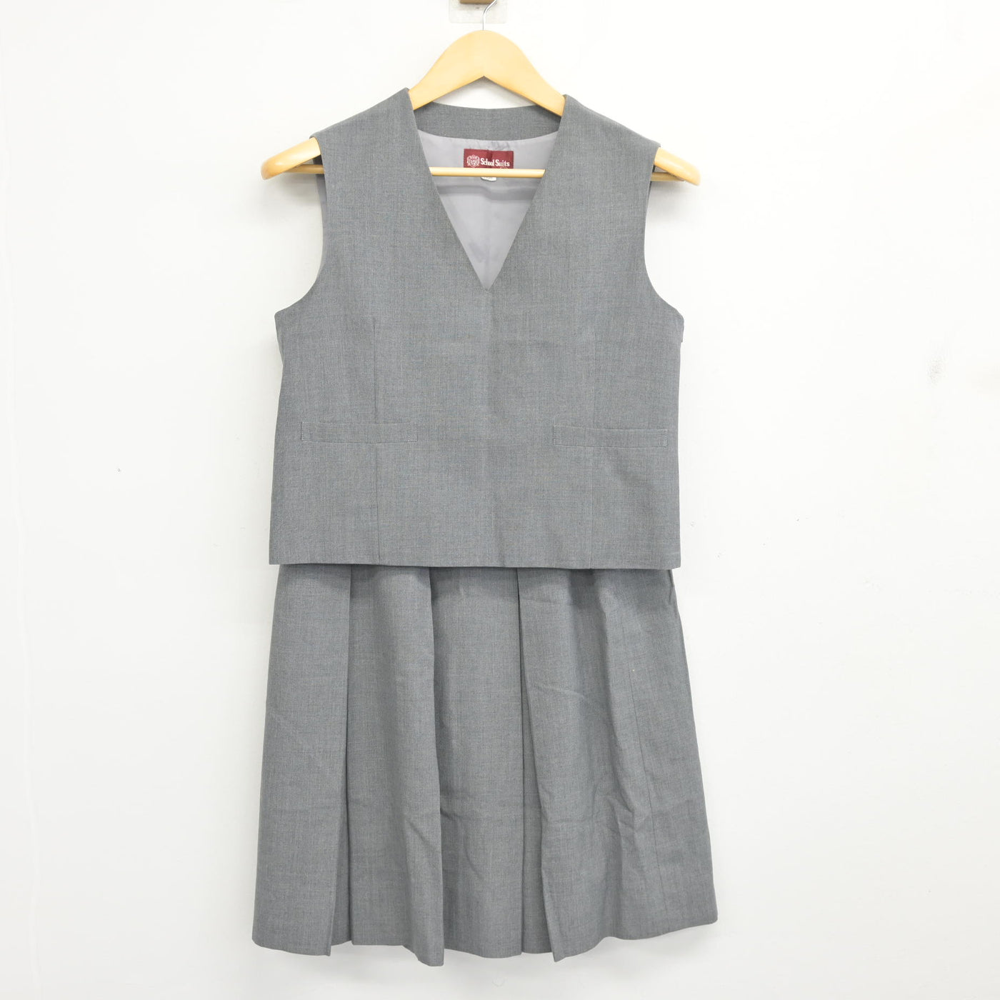 【中古】埼玉県 加治中学校 女子制服 2点 (ベスト・スカート) sf101415
