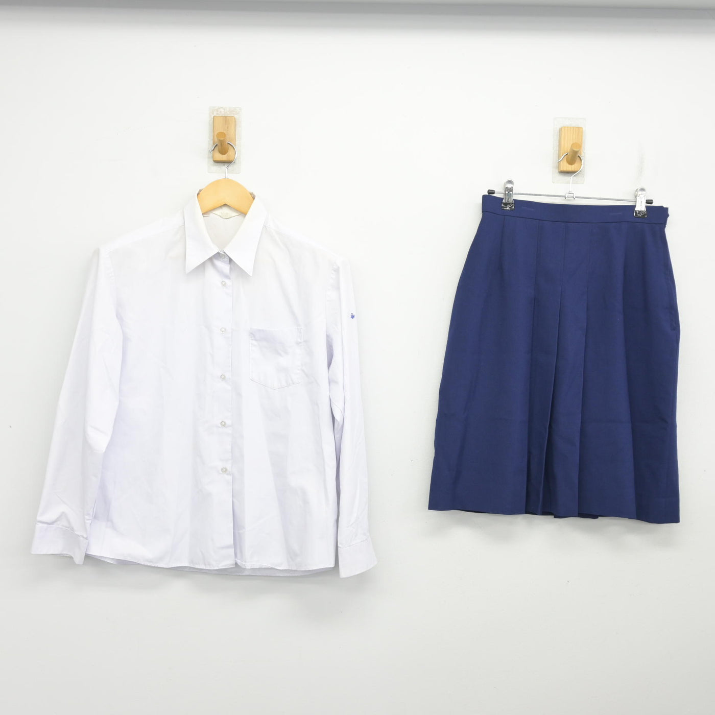【中古】埼玉県 狭山経済高等学校 女子制服 5点 (ブレザー・シャツ・スカート) sf101416