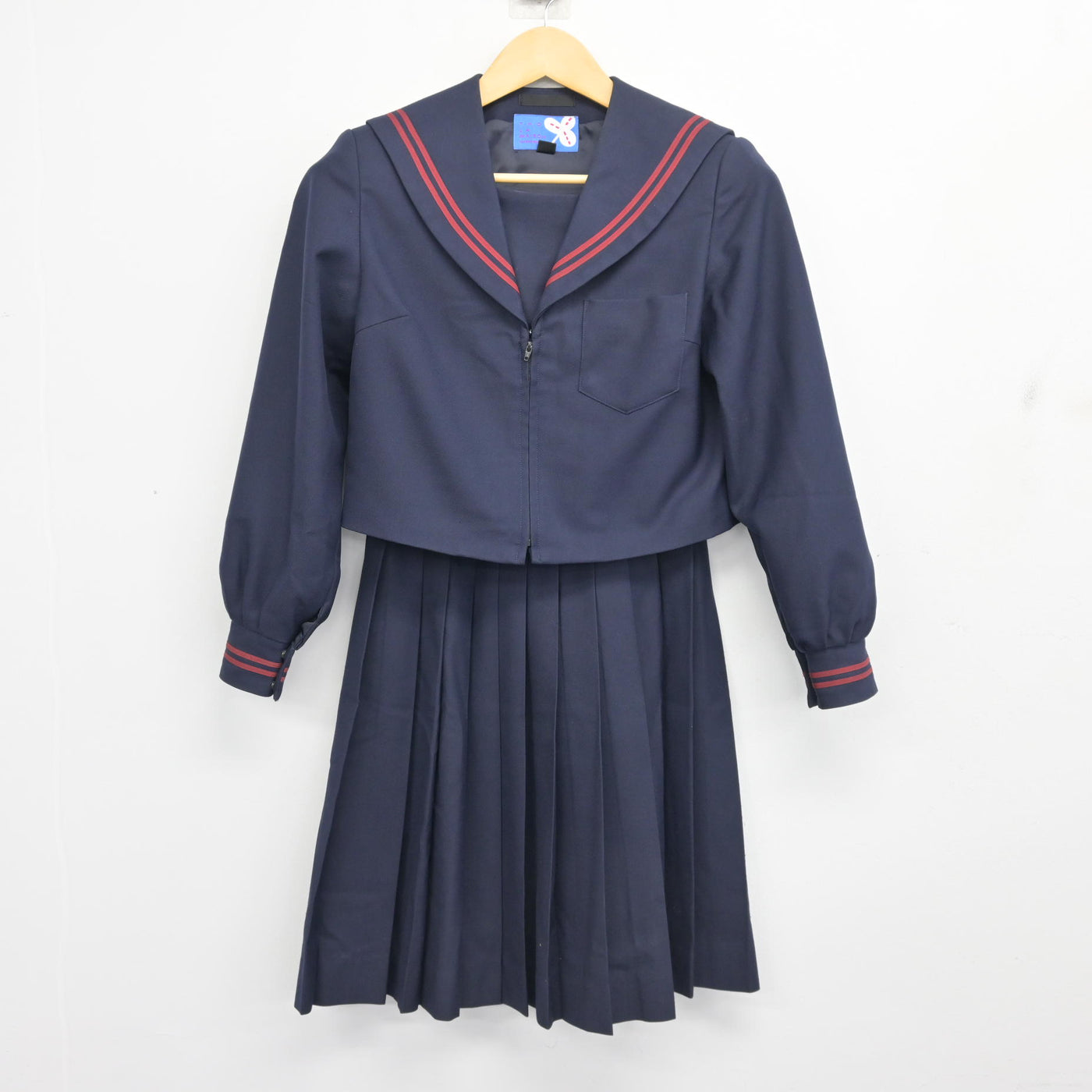 【中古】岐阜県 岐阜西中学校 女子制服 2点 (セーラー服・スカート) sf101430