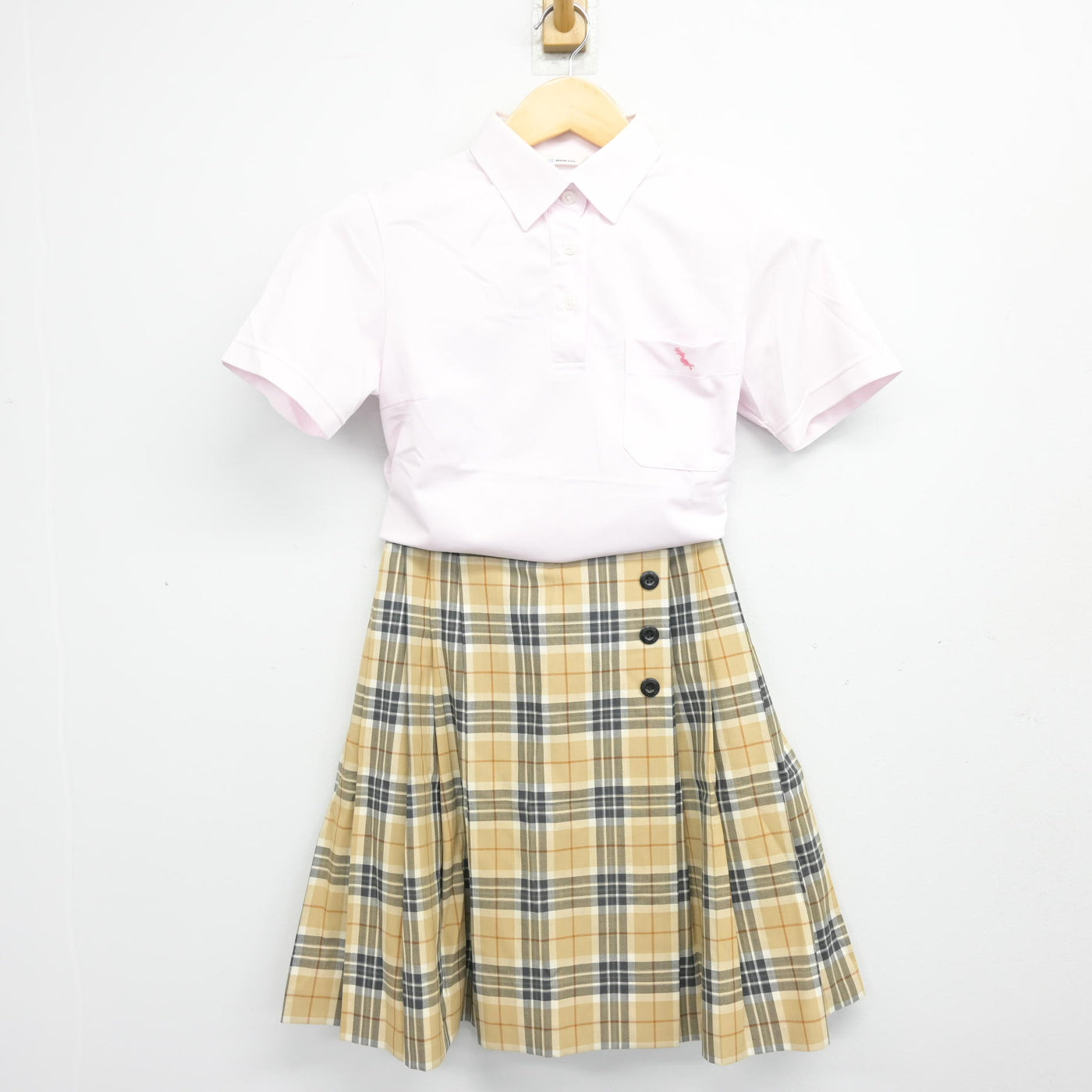 【中古】鹿児島県 神村学園高等部 女子制服 2点 (シャツ・スカート) sf101441