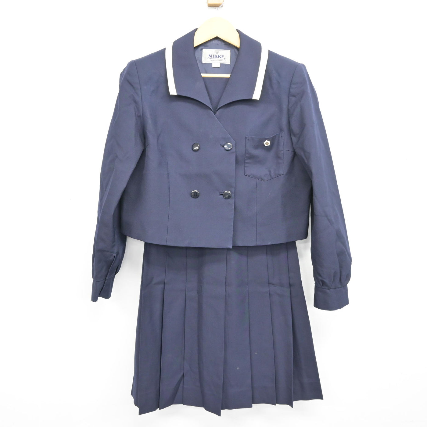 【中古】愛知県 宝陵高等学校 女子制服 4点 (セーラー服・スカート) sf101454