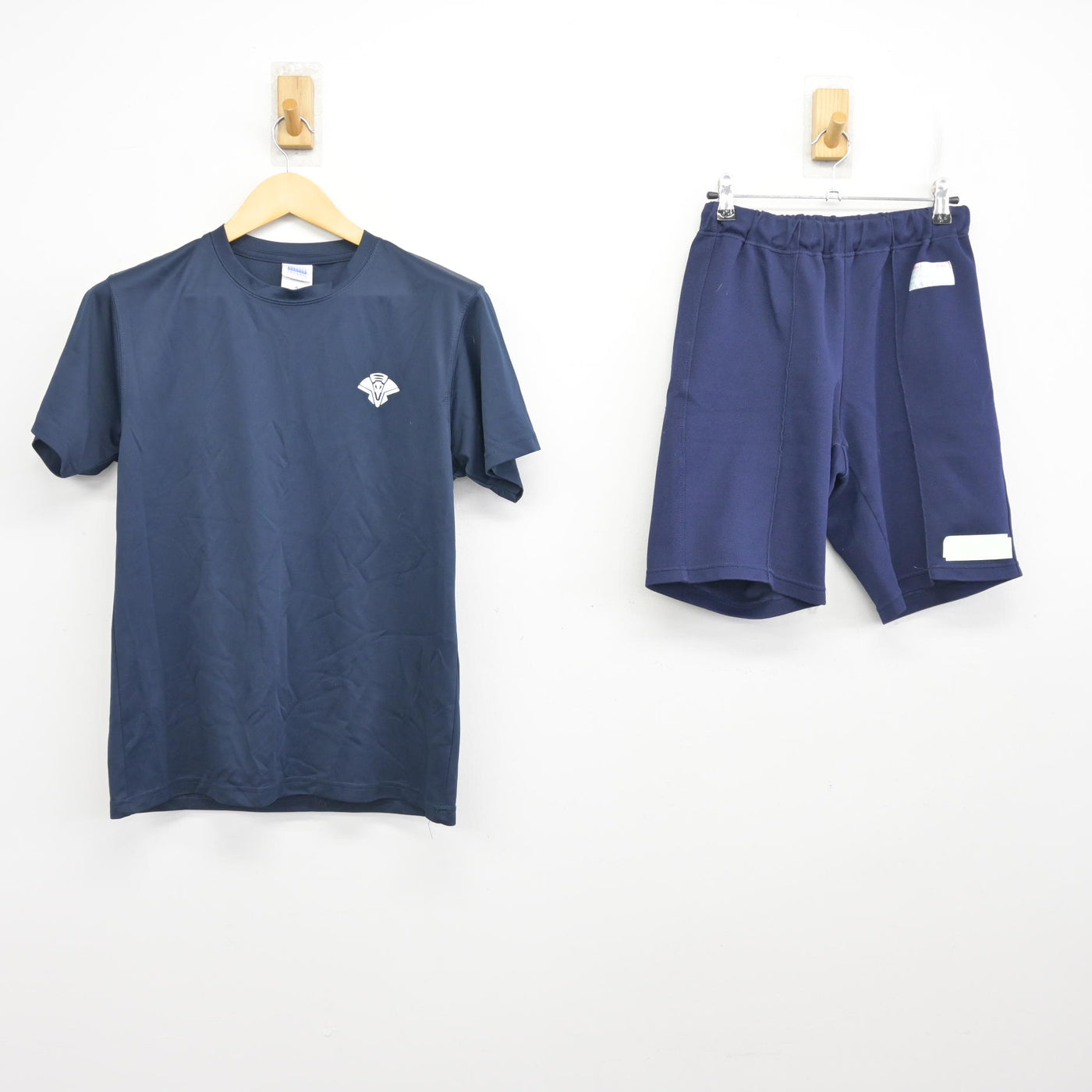 【中古】宮城県 日吉台中学校 女子制服 2点 (体操服 上・体操服 下) sf101512
