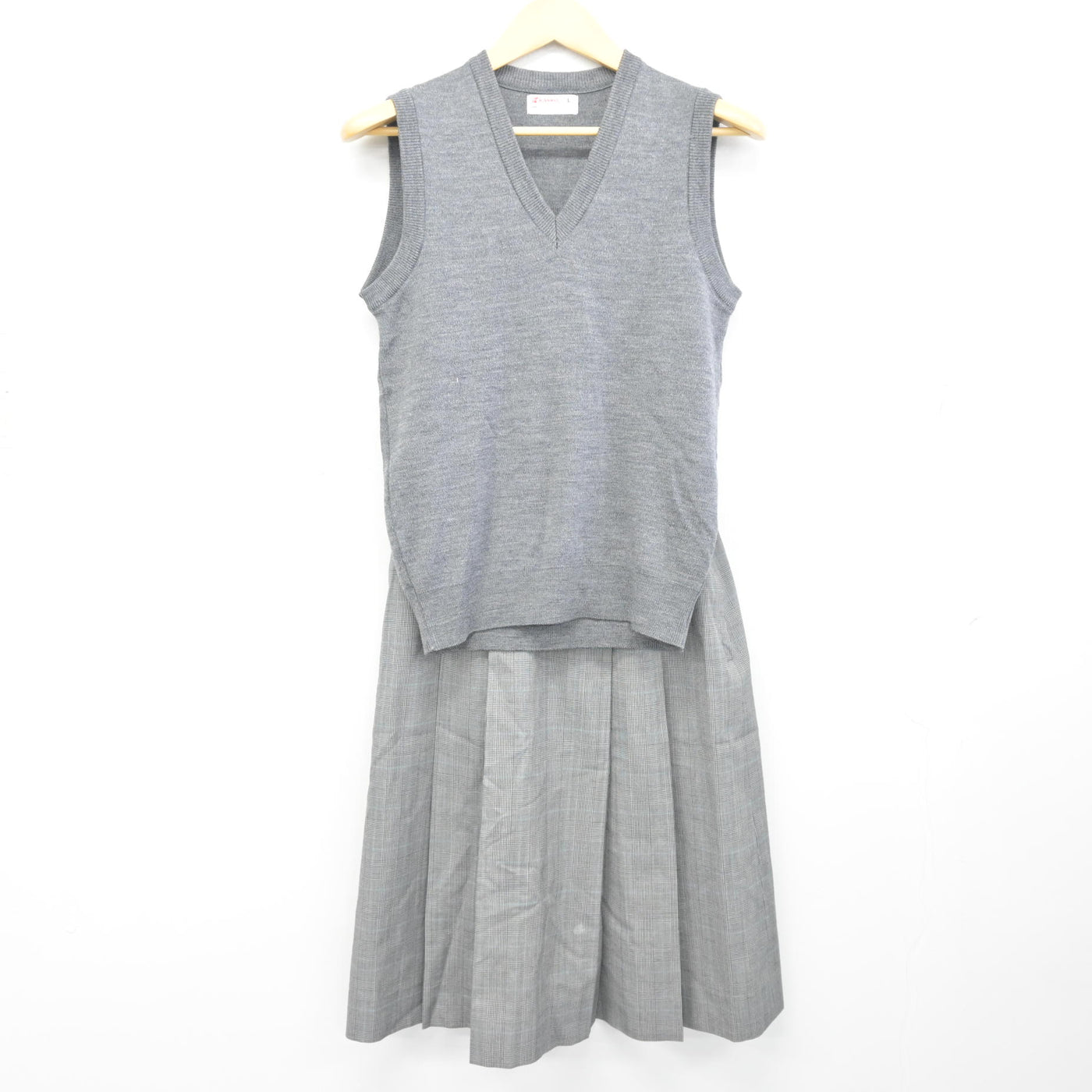 【中古】宮城県 日吉台中学校 女子制服 2点 (ニットベスト・スカート) sf101515