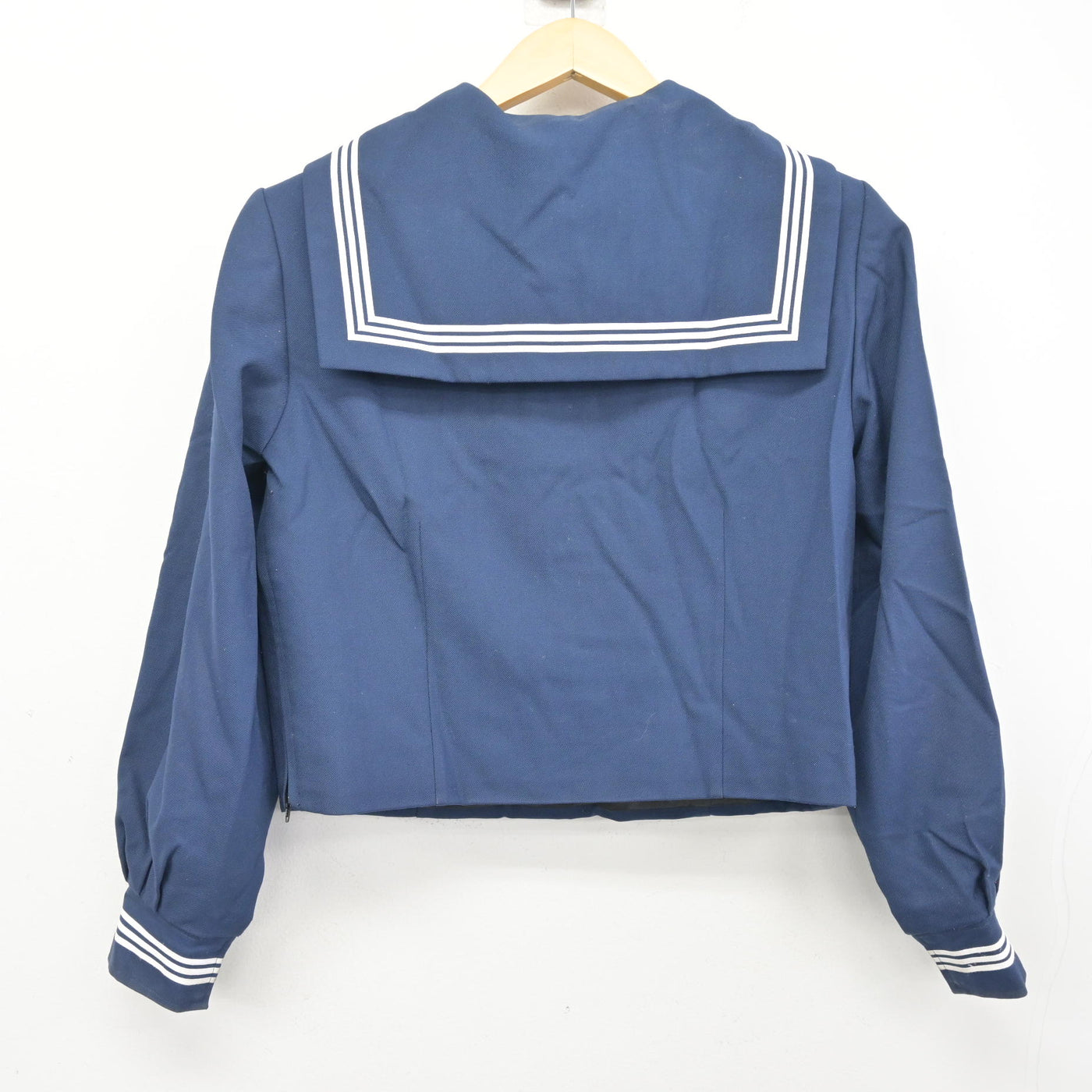 【中古】茨城県 伊奈東中学校 女子制服 3点 (セーラー服・スカート) sf101518