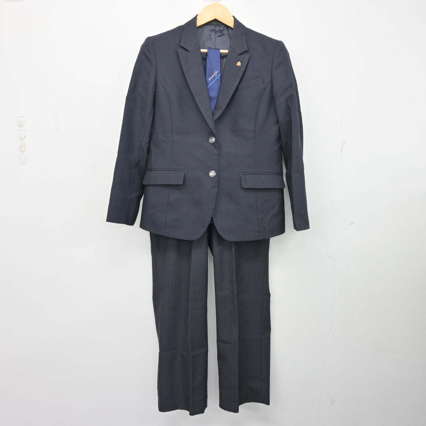 【中古】茨城県 水海道第一高等学校 女子制服 4点 (ブレザー・ズボン) sf101520
