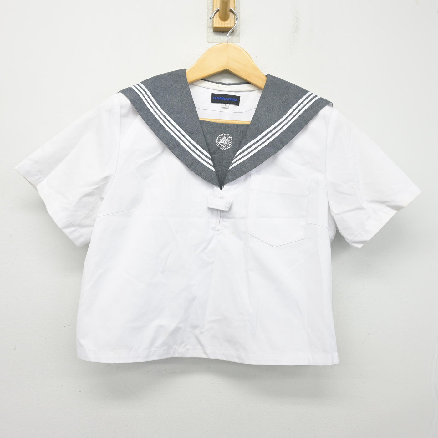 【中古】 学校名不明 女子制服 1点 (セーラー服) sf101543