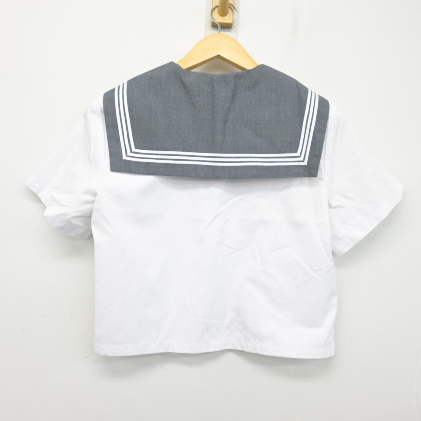 【中古】 学校名不明 女子制服 1点 (セーラー服) sf101543