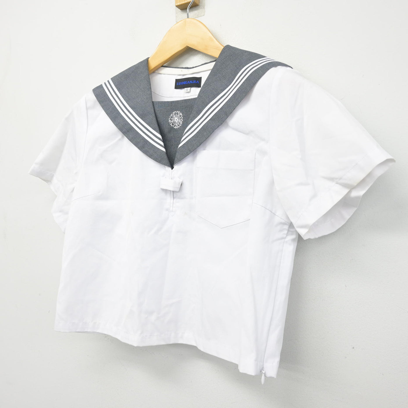 【中古】 学校名不明 女子制服 1点 (セーラー服) sf101543