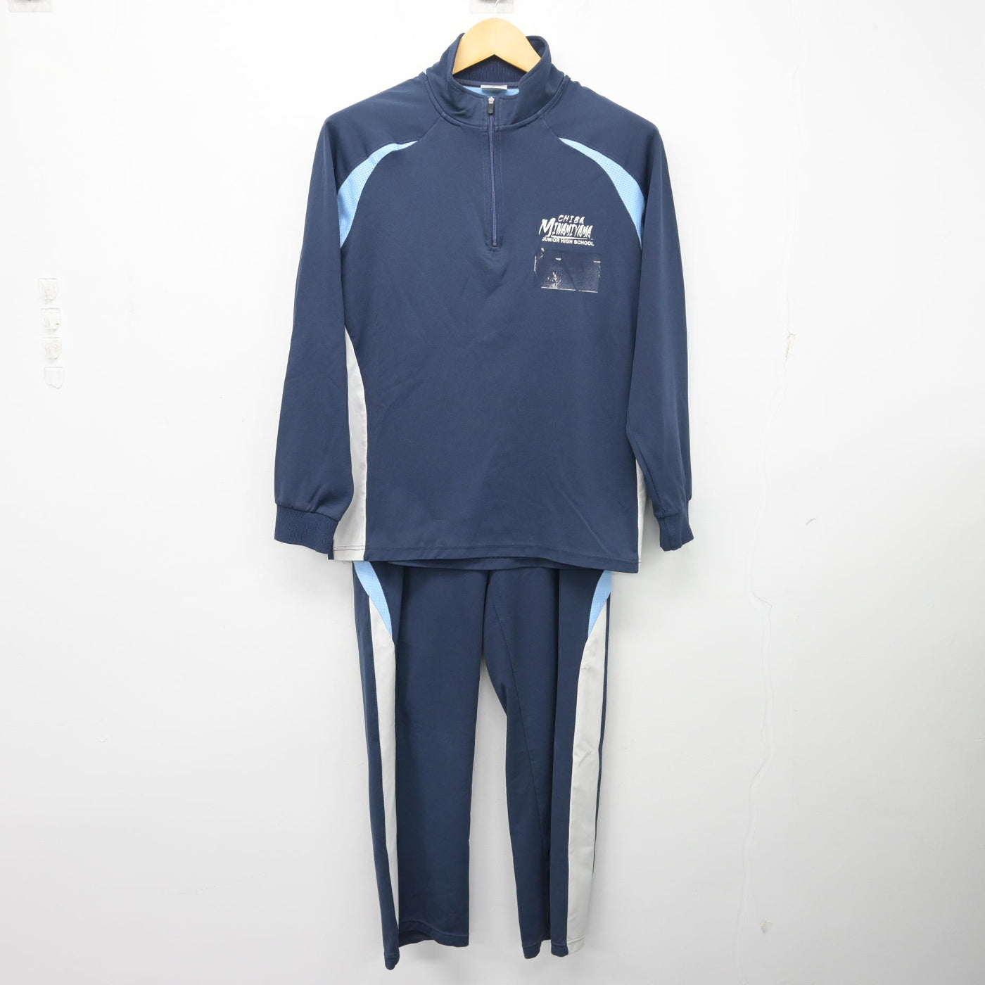 【中古】千葉県 南山中学校 女子制服 2点 (ジャージ 上・ジャージ 下) sf101554