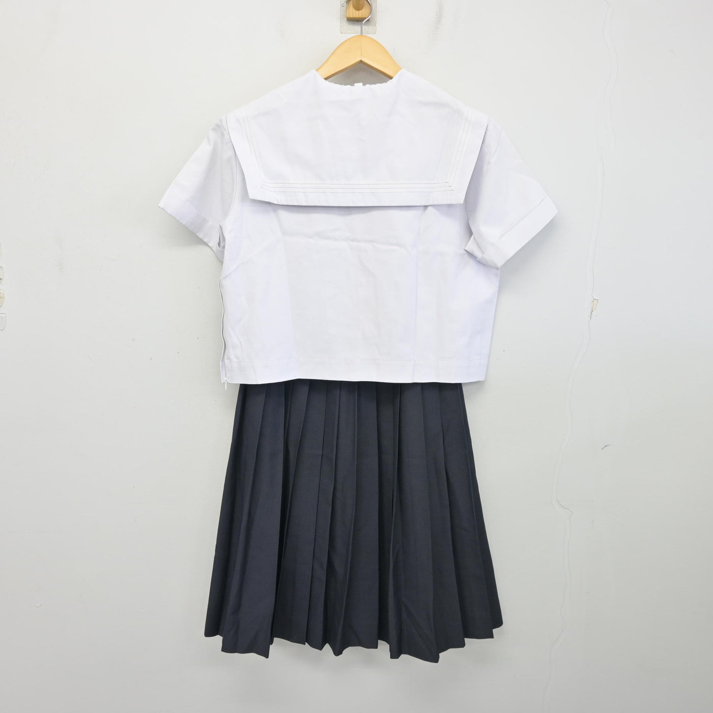 【中古】兵庫県 姫路南高等学校 女子制服 3点 (セーラー服・スカート) sf101571