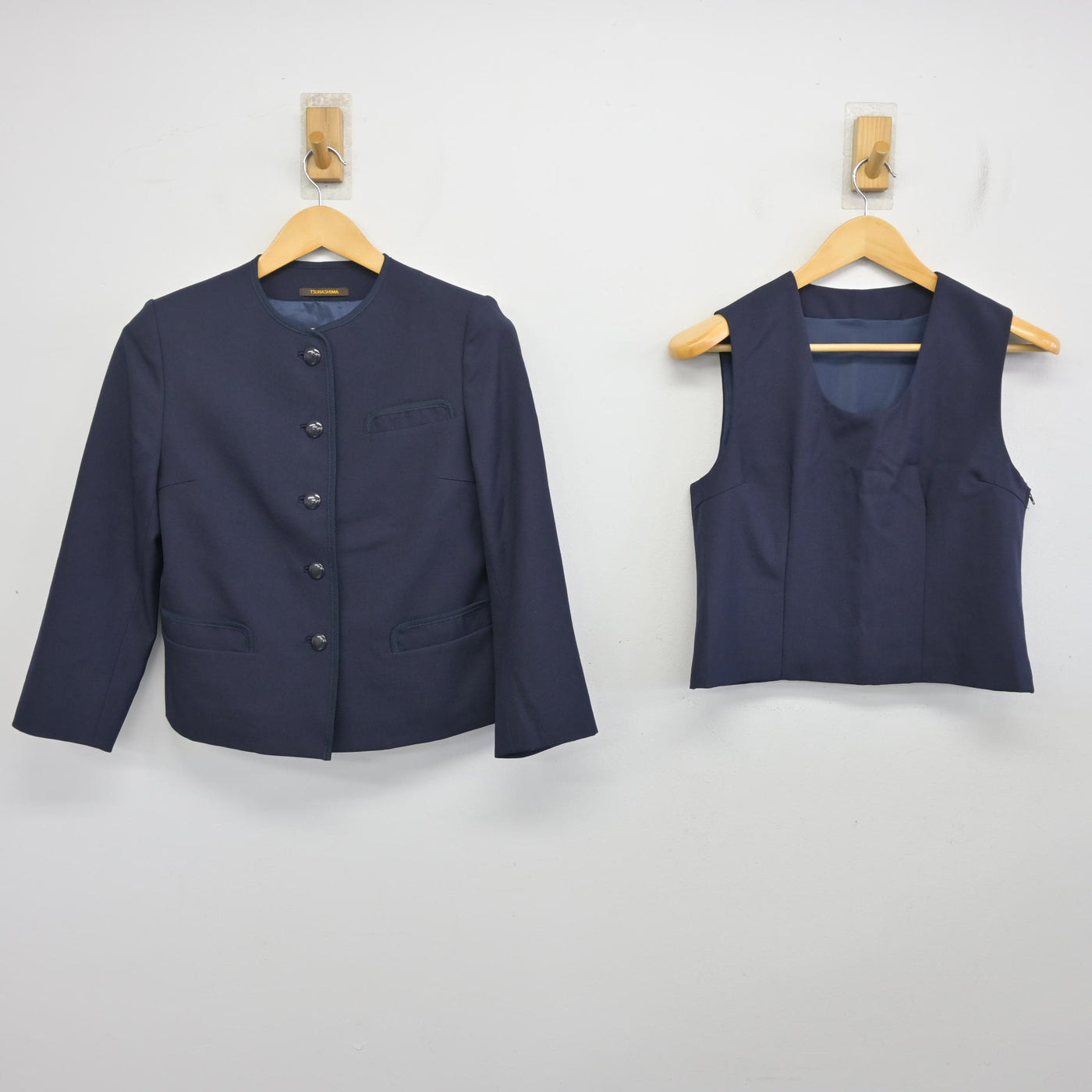【中古】群馬県 高松中学校 女子制服 3点 (ブレザー・ベスト・スカート) sf101576