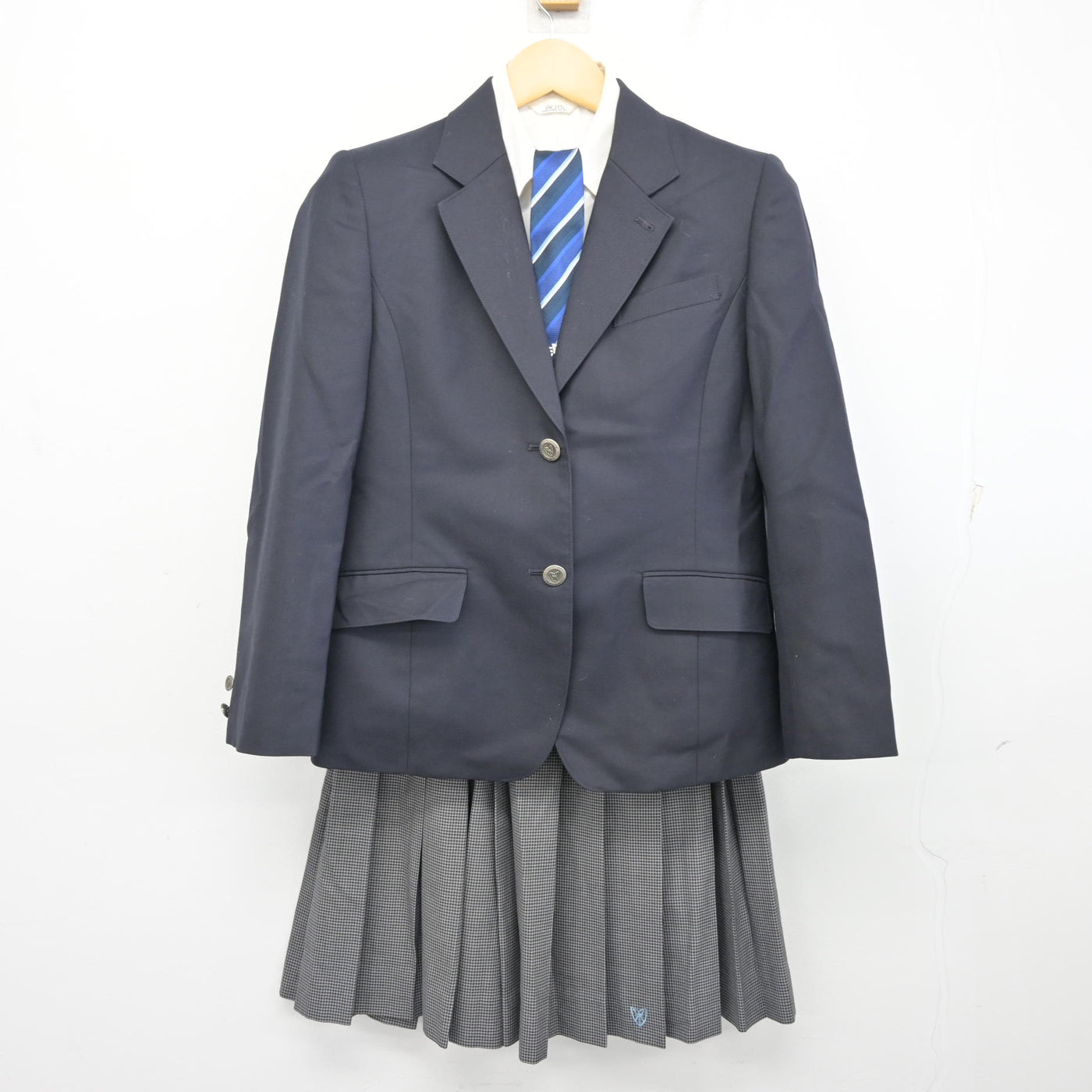 【中古】栃木県 宇都宮南高等学校 女子制服 4点 (ブレザー・シャツ・スカート) sf101577