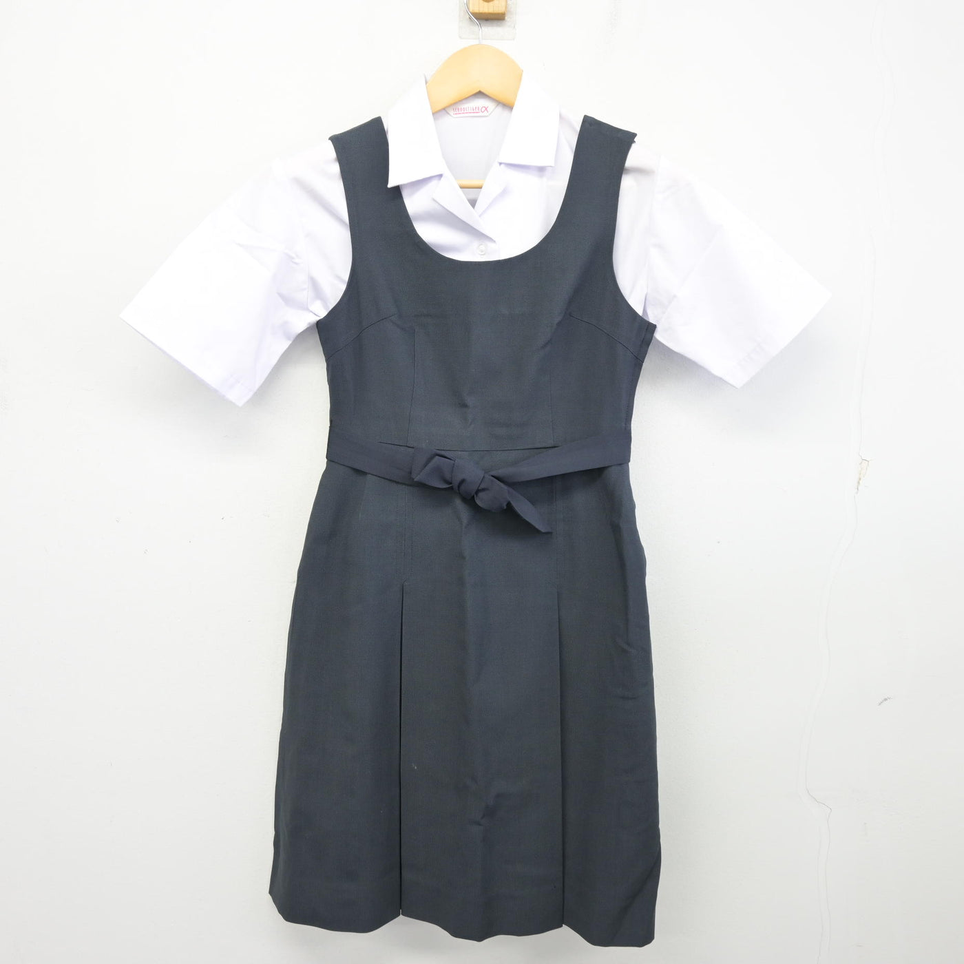【中古】広島県 広島大学附属福山中・高等学校 女子制服 2点 (ジャンパースカート・シャツ) sf101585