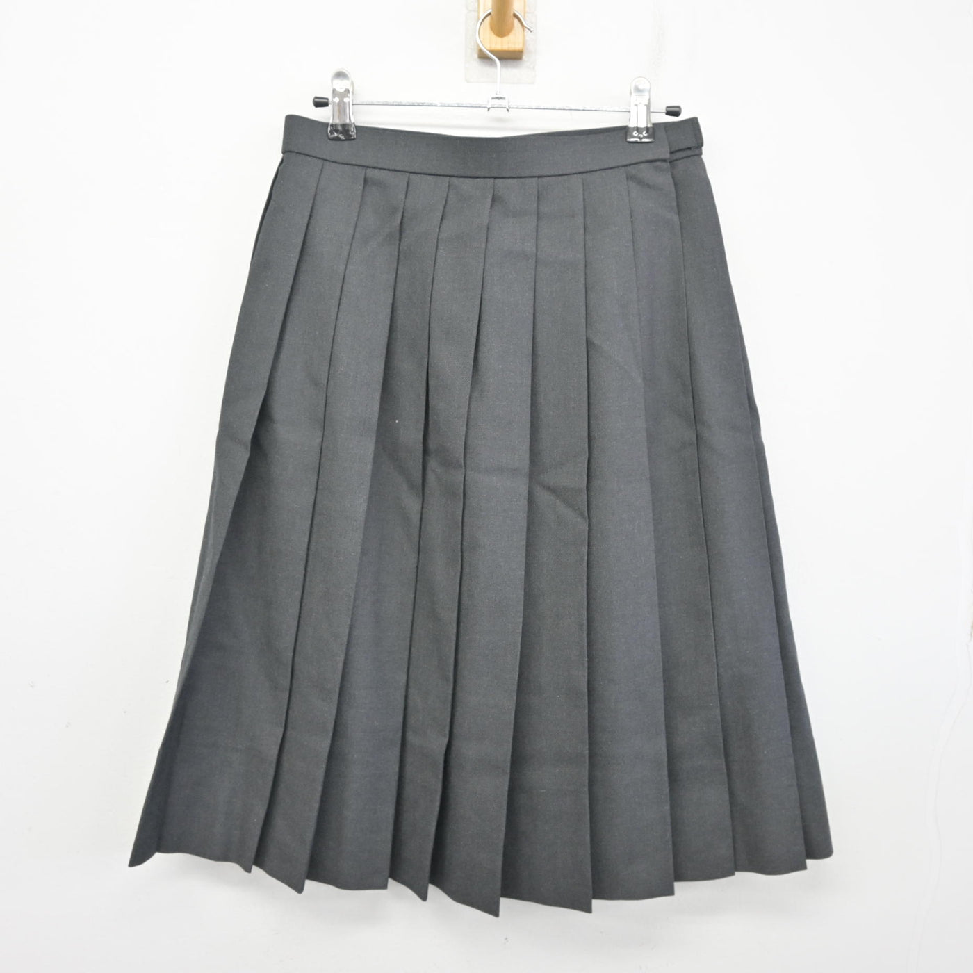 【中古】東京都 深川第四中学校 女子制服 3点 (ブレザー・シャツ・スカート) sf101597