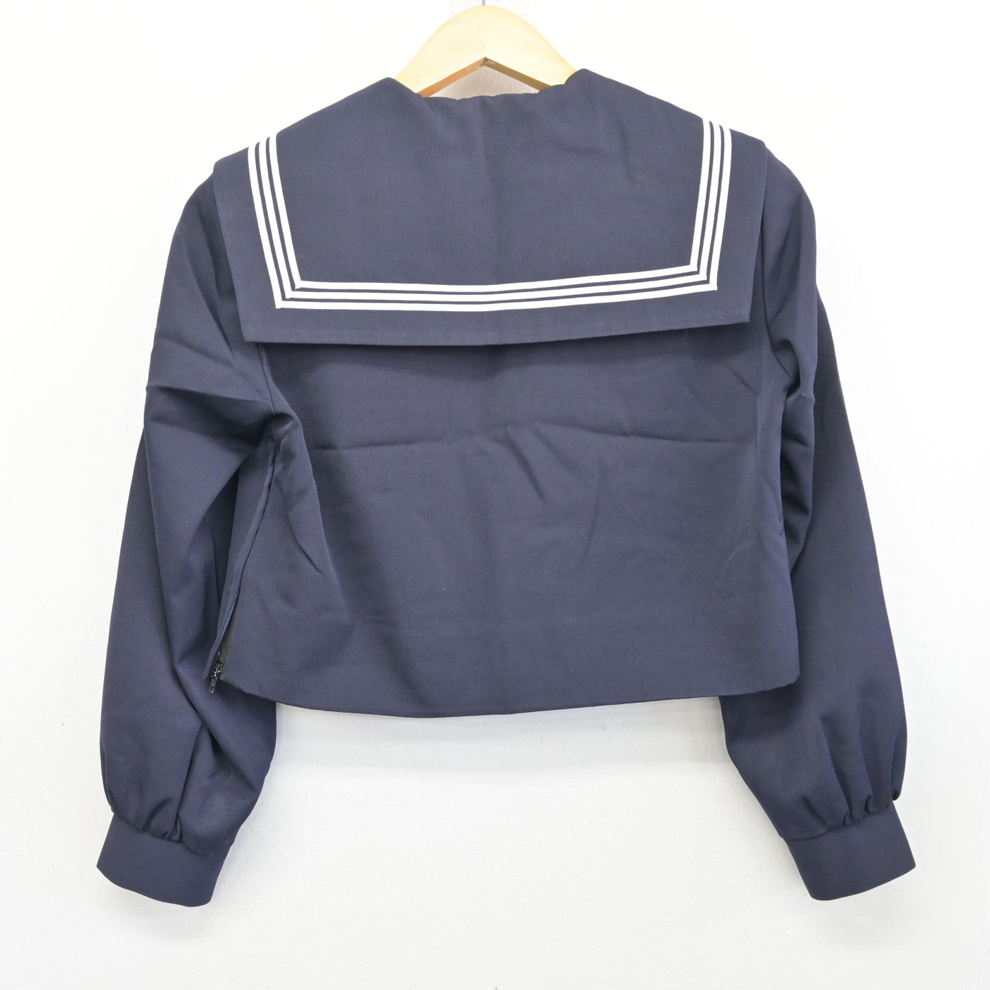 【中古】福岡県 大原中学校 女子制服 2点 (セーラー服・ジャンパースカート) sf101610