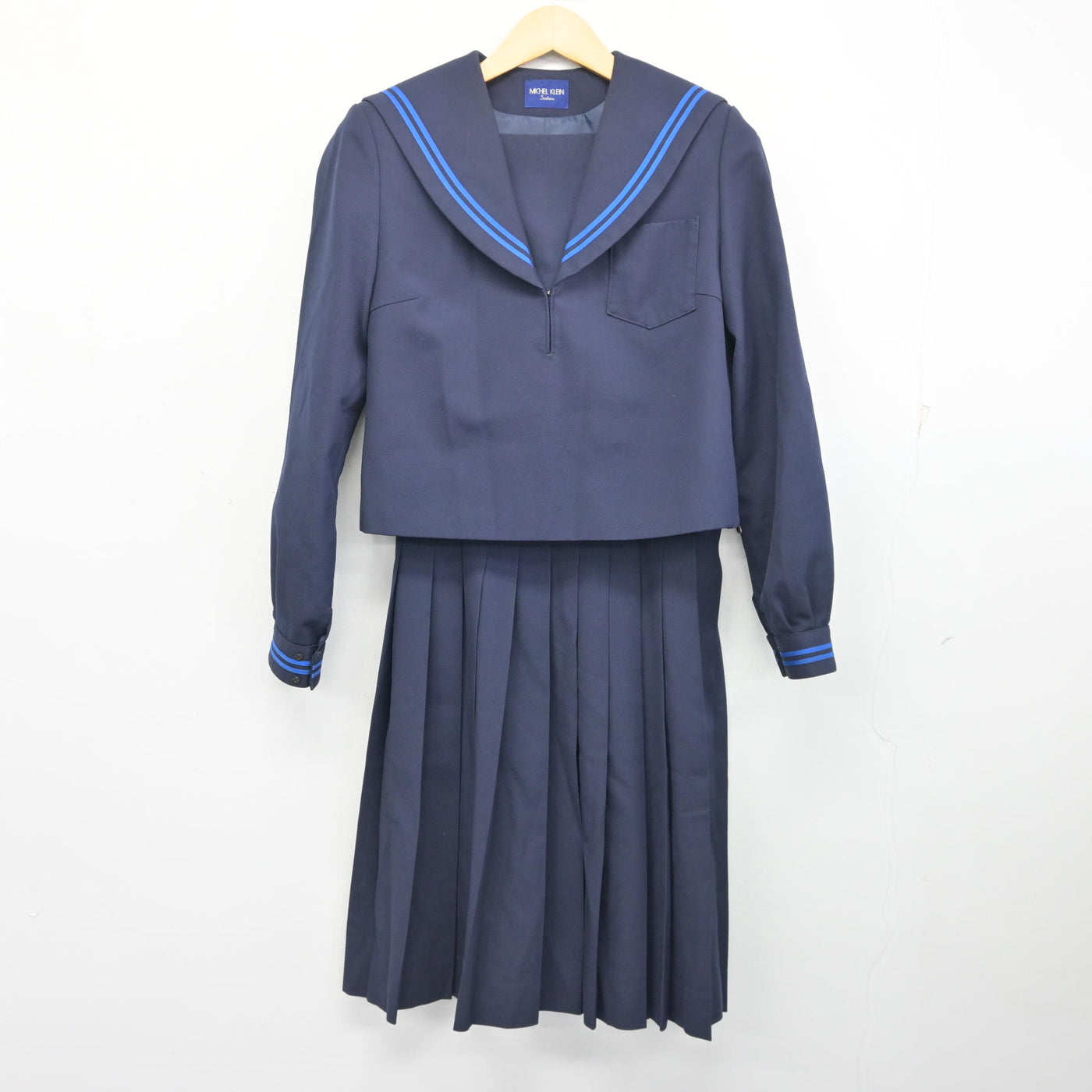 【中古】岐阜県 岐北中学校 女子制服 3点 (セーラー服・スカート・スカート) sf101648
