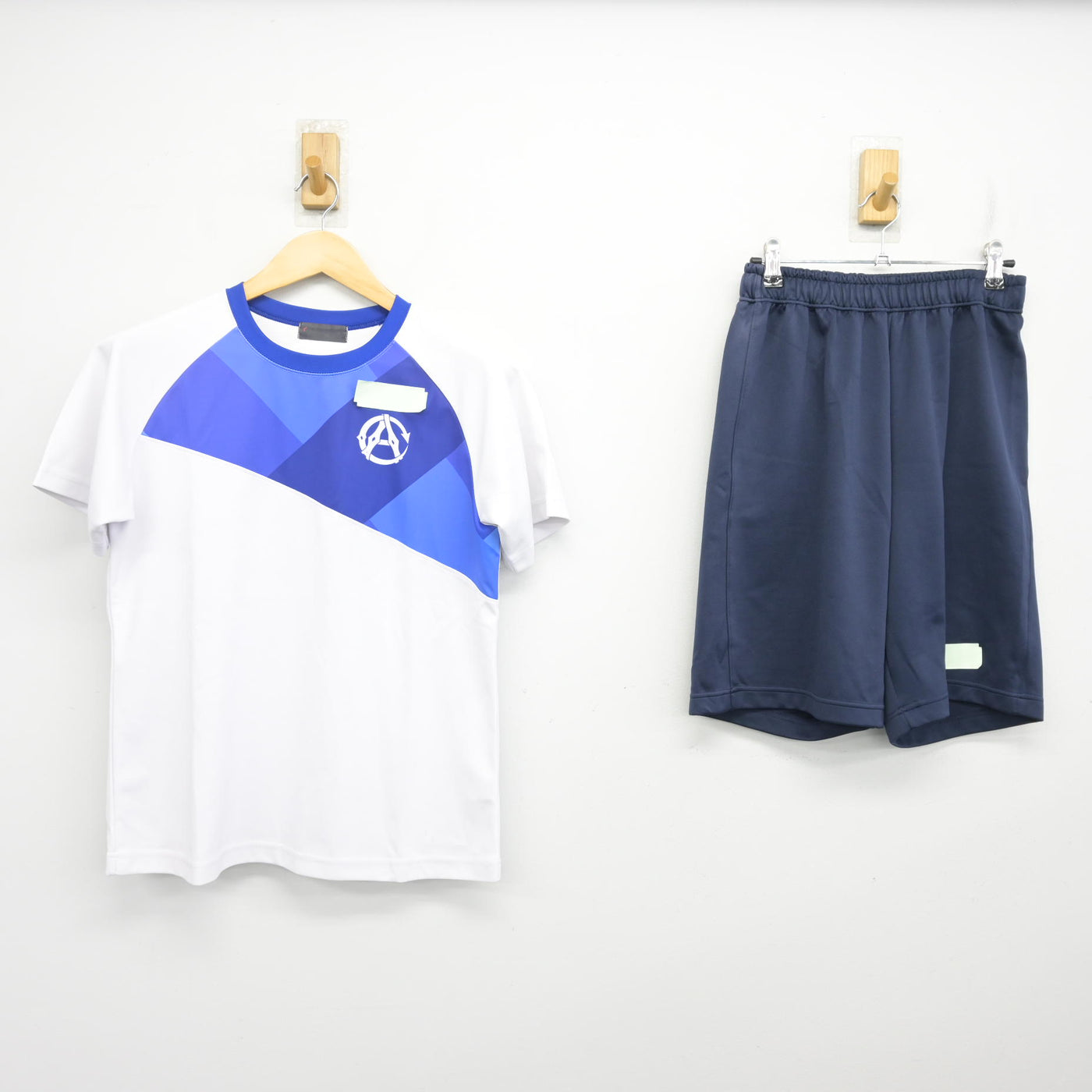 【中古】愛知県 名古屋商業高等学校 女子制服 2点 (体操服 上・体操服 下) sf101697