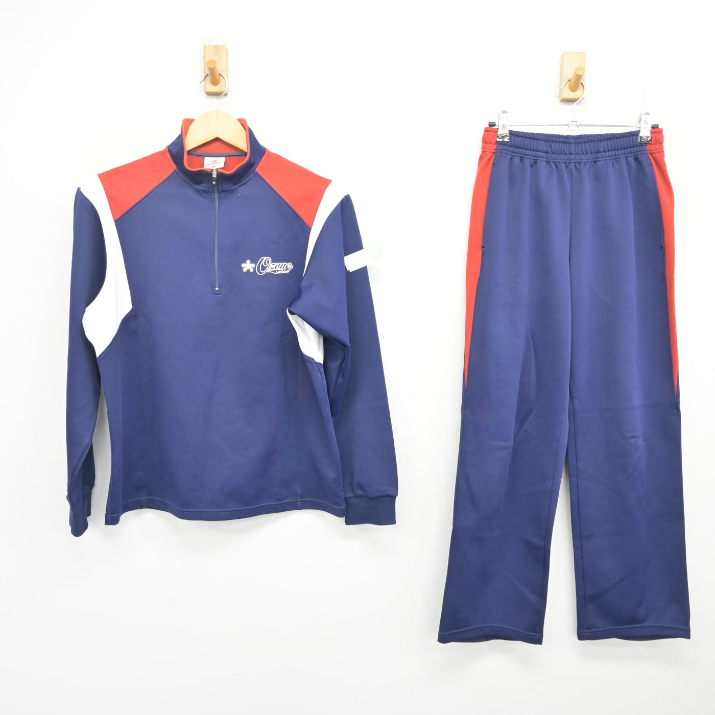 【中古】愛知県 大曽根中学校 女子制服 2点 (ジャージ 上・ジャージ 下) sf101701
