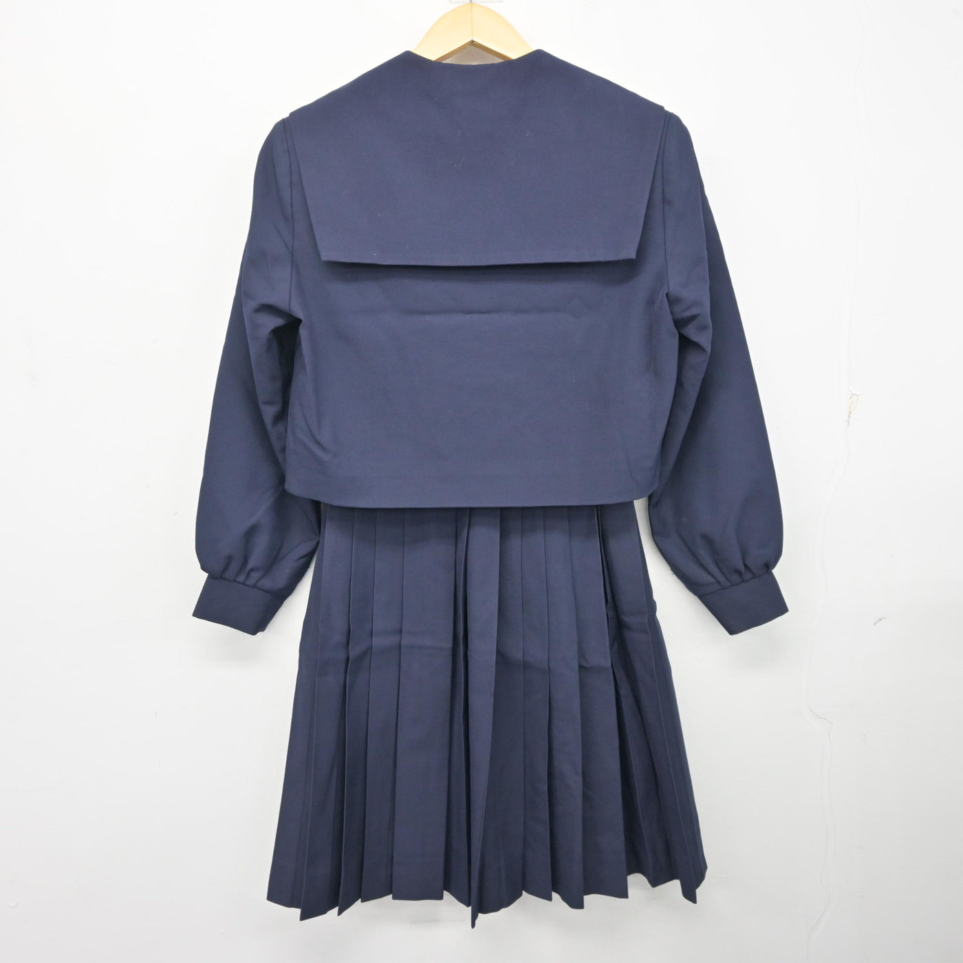 【中古】愛知県 大曽根中学校 女子制服 3点 (セーラー服・スカート) sf101702