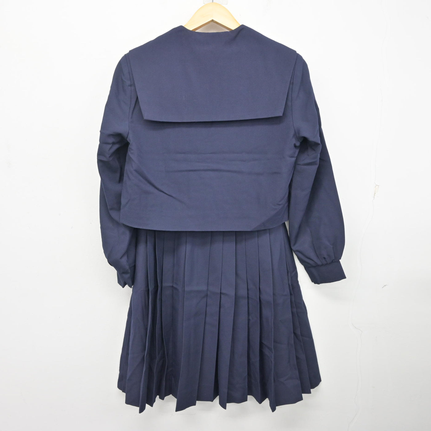 【中古】愛知県 大曽根中学校 女子制服 3点 (セーラー服・スカート) sf101703