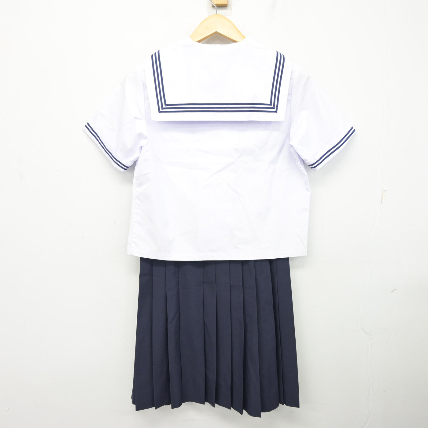 【中古】千葉県 東国分中学校 女子制服 3点 (セーラー服・スカート) sf101725