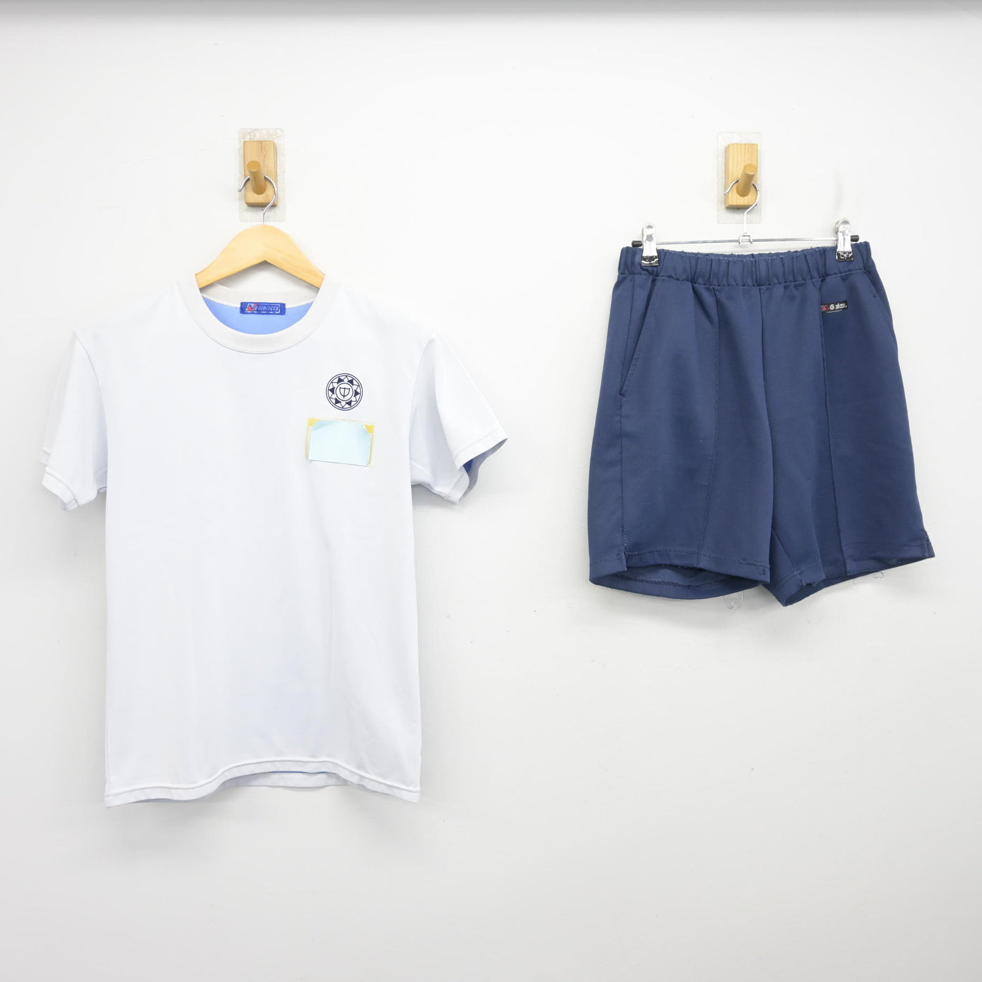 【中古】千葉県 東国分中学校 女子制服 2点 (体操服 上・体操服 下) sf101729