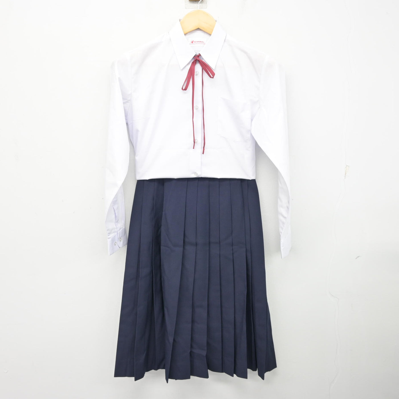 【中古】千葉県 東国分中学校 女子制服 5点 (ブレザー・シャツ・スカート) sf101731