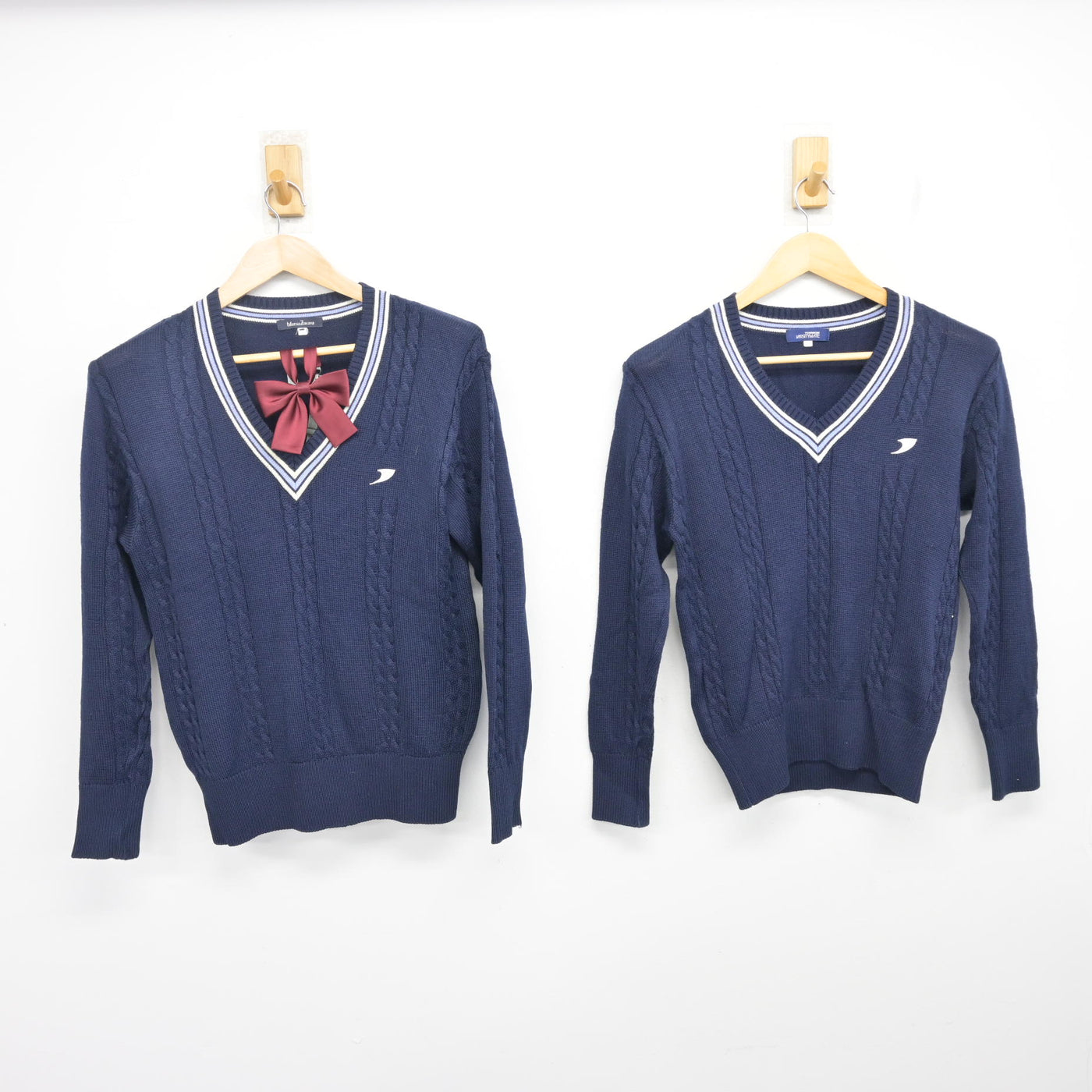 【中古】神奈川県 桐光学園中学校・高等学校/旧制服 女子制服 3点 (ニット・ニット) sf101746