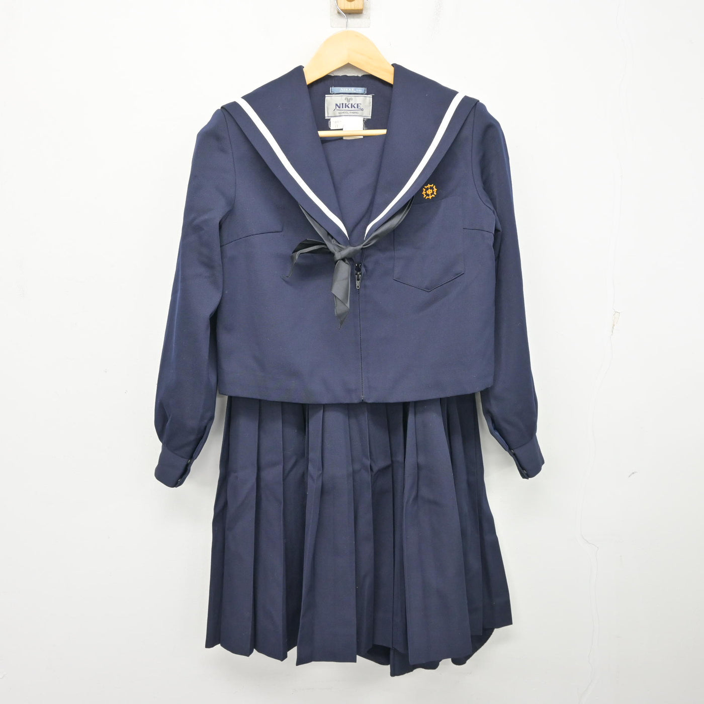 【中古】三重県 正和中学校 女子制服 3点 (セーラー服・スカート) sf101772