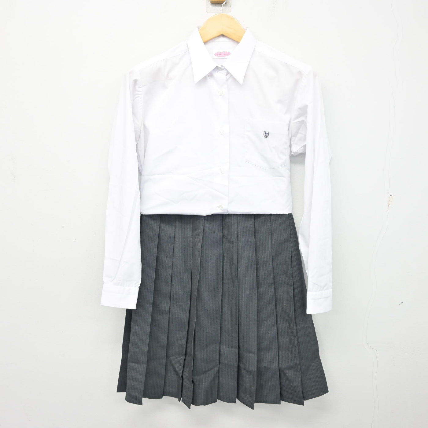 【中古】茨城県 茨城高等学校・茨城中学校 女子制服 4点 (ブレザー・シャツ・スカート) sf101786