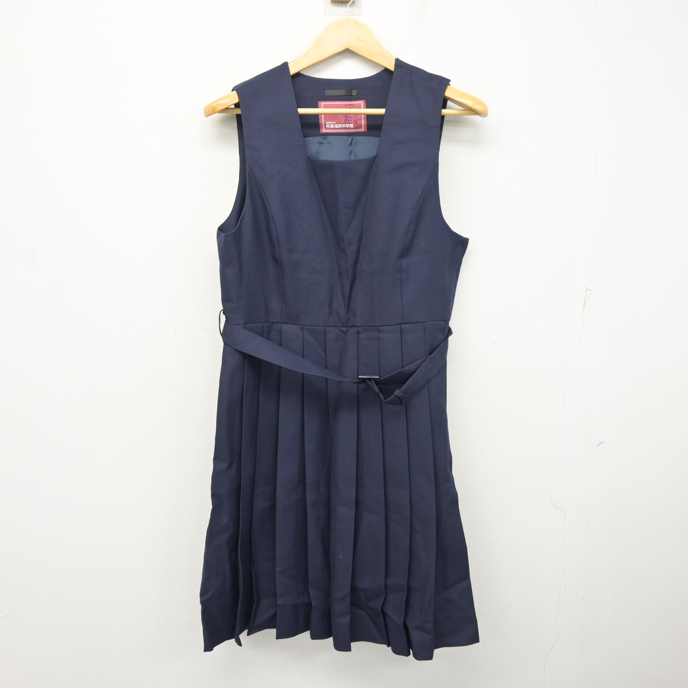 【中古】福岡県 福岡教育大学附属福岡中学校 女子制服 3点 (セーラー服・ジャンパースカート) sf101794