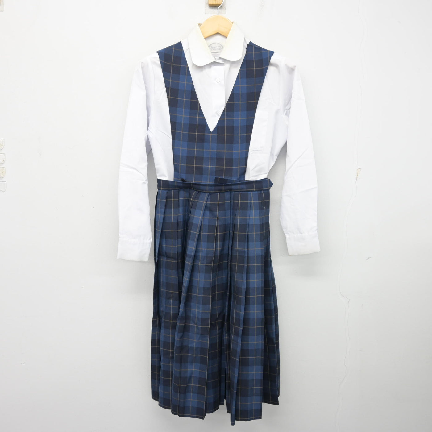 【中古】広島県 野坂中学校 女子制服 2点 (シャツ・スカート) sf101823