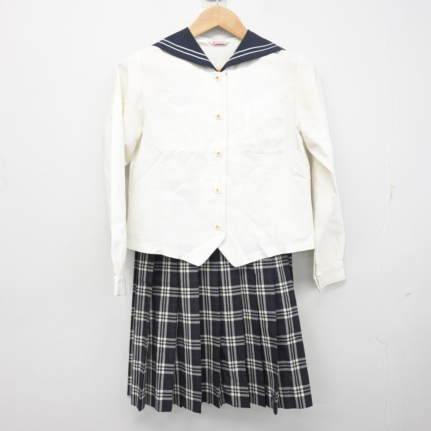 【中古】愛知県 菊武ビジネス専門学校 女子制服 3点 (セーラー服・セーラー服・スカート) sf101841